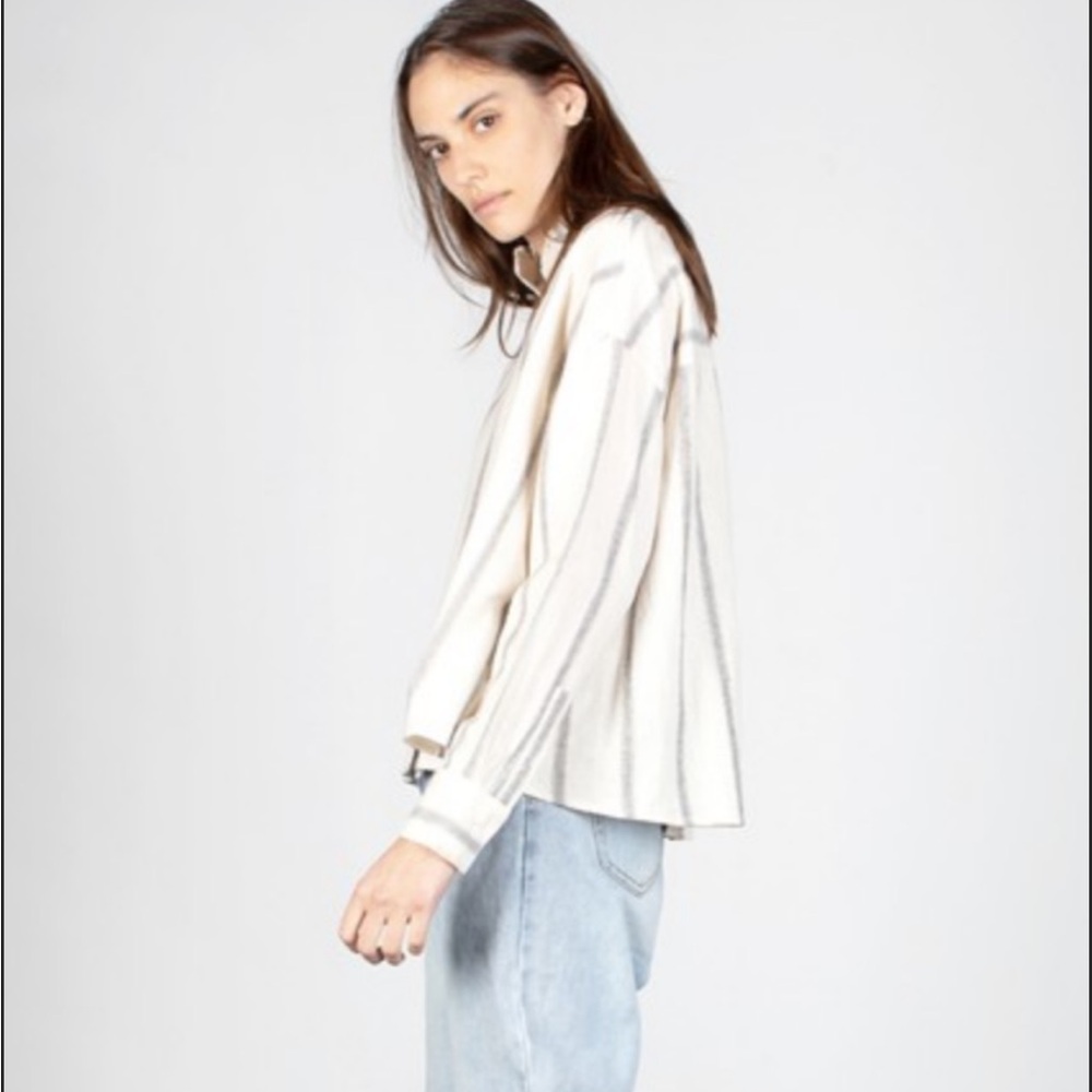 Mod Ref Ruffle Collared Shirt - Picture 2 of 7